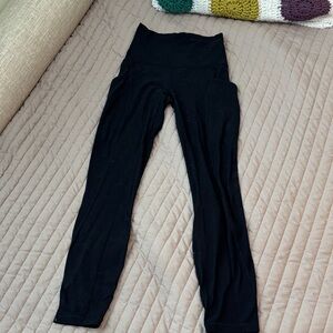 Lululemon High-Waist Black Leggings - Classic Solid